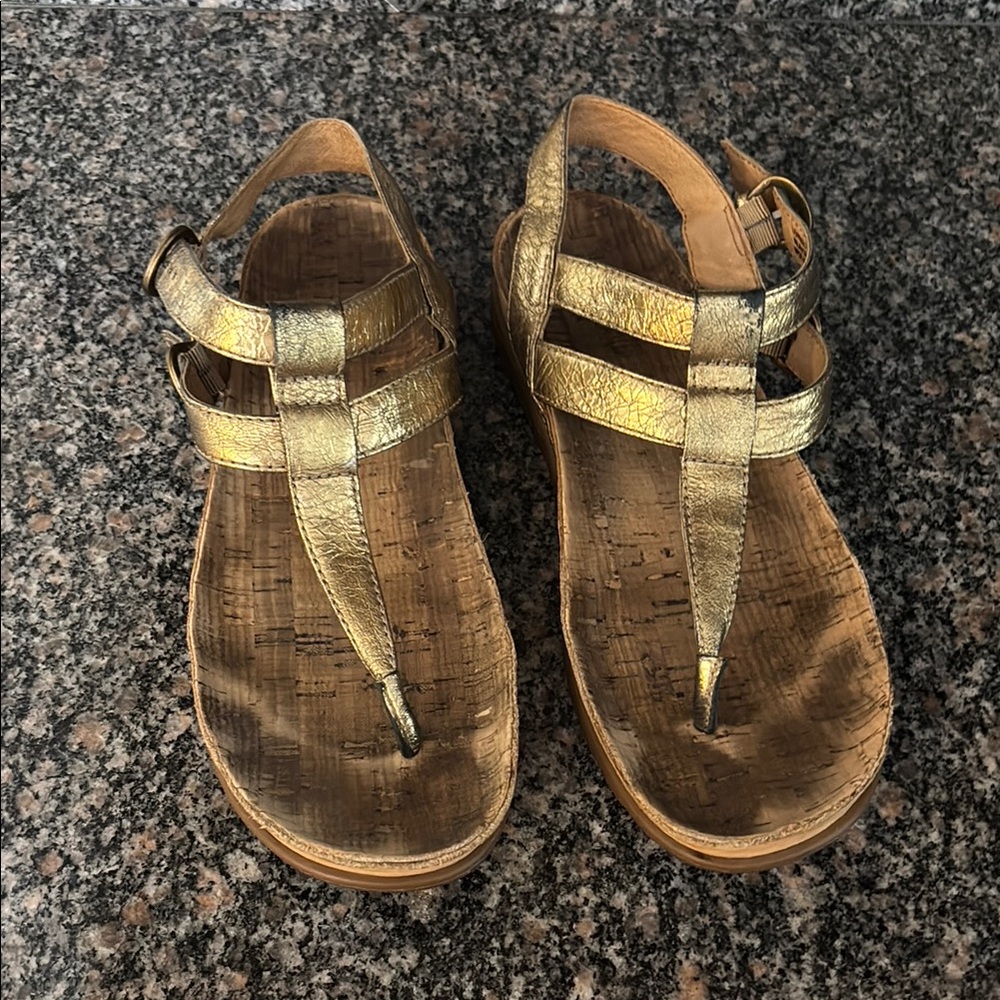 Born Gold Women's Sandals